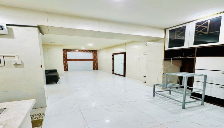 Bán căn hộ TT Tầng 1 kinh doanh Phố 8/3, 44m2, SĐCC, Mặt tiền 5m, giá 2.650 tỷ